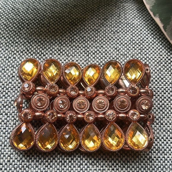 ✨ Y2K Vintage Rose Gold and Rhinestone Stretchy Bracelet ✨ - Picture 6 of 17